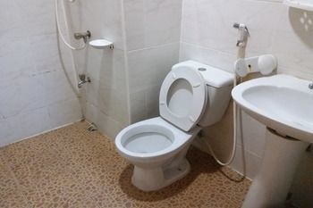 99 Inn Hotel Pak Chong Екстериор снимка